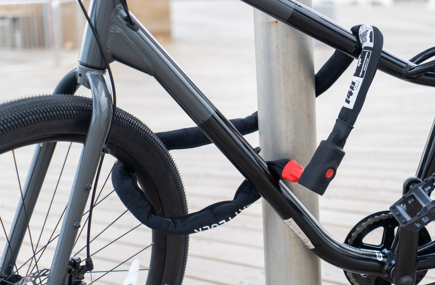 How to Carry Chain Lock on Bike Rides Without Rattling or Damaging the Frame