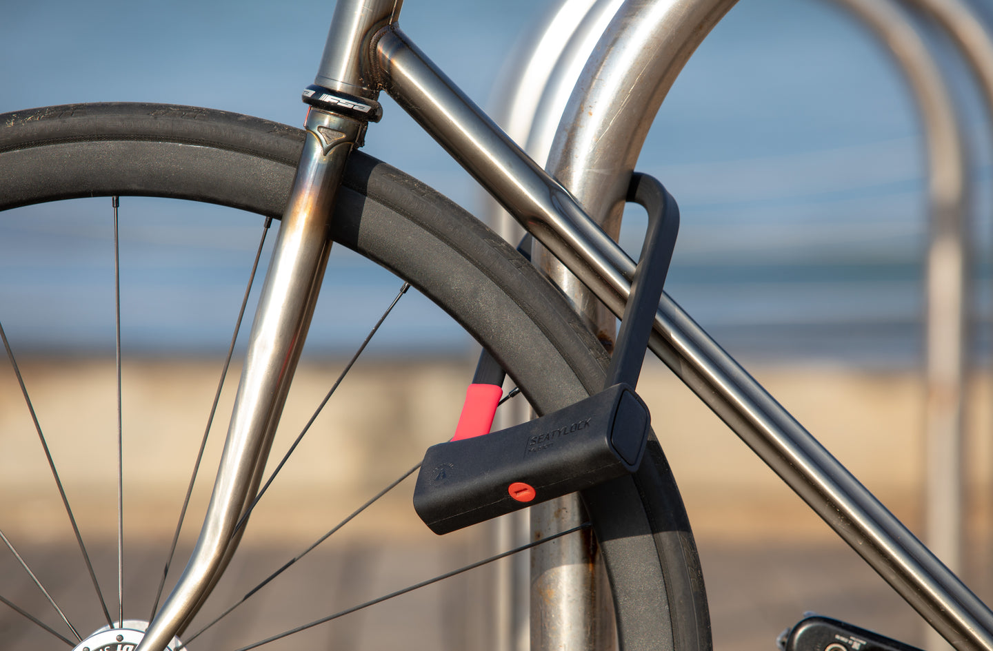 Double Deadbolt U Lock: Why Locking Both Shackle Ends Matters
